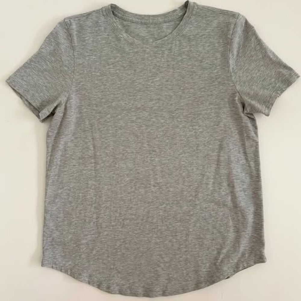 Lululemon Love Tee Size 6 Heathered Grey Short Sleeve Crew Neck Curved Hem Top